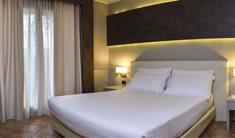 suite-1 king bed, non-smoking, separate building, living area, double sofabed, 2 32 inch led tvs