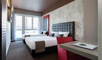 1 queen and 1 single, classic room, terrace