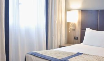 2 single beds, superior room