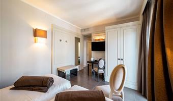 2 single beds, non-smoking, classic room, smart tv 43