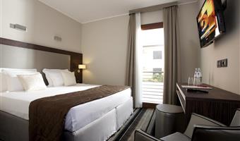 1 king bed, non-smoking, superior room