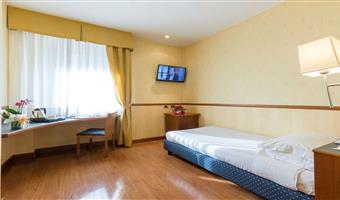 1 single bed, classic room, disabled equipped bathroom