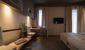 1 queen bed, superior room, sea view