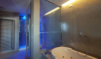1 king bed, junior suite, prestige room, jacuzzi, dining area, sound proof windows, wi-fi