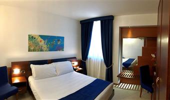 1 queen bed, standard room, non smoking room