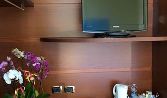1 queen bed, standard room, non smoking room