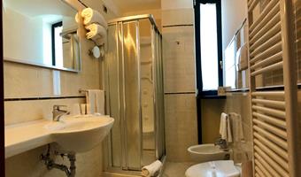 1 queen bed, non-smoking, superior room, sea view