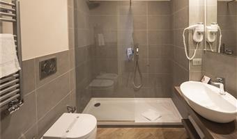 1 queen bed, no smoking, standard room, convertible in twin beds, parking front room