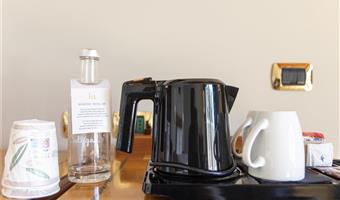 1 queen bed, non-smoking, junior suite, sofabed, balcony, free garage, free spa access