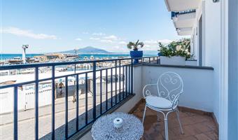 1 queen bed, non-smoking, standard room, sea view, balcony, full breakfast