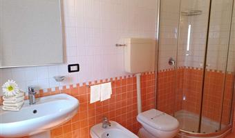 triple room, 1 queen and 1 single, non-smoking, superior room, balcony, sea view, convertible into two twin beds