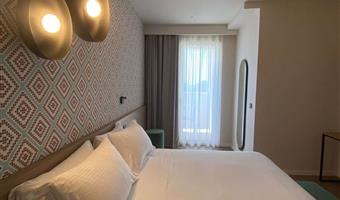 2 single beds, non-smoking, comfort room