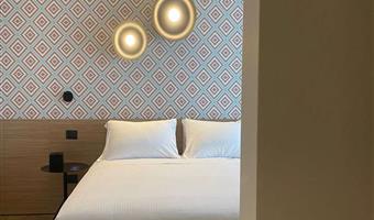 2 single beds, non-smoking, comfort room