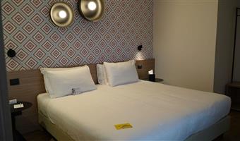 1 king 1 single, non-smoking, superior room, two bedrooms