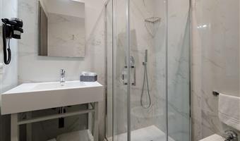 1 king bed, non-smoking, superior room, family room, sofabed