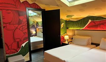 1 queen 2 single beds, non-smoking, comfort room, connecting room