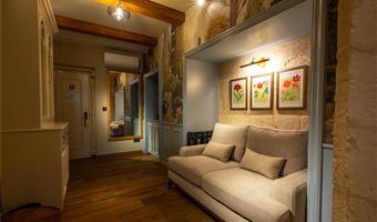 1 king bed, non-smoking, junior suite, sofa