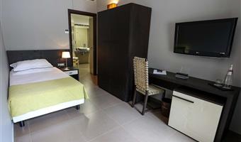 1 single bed, non-smoking