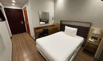 1 single bed, non-smoking