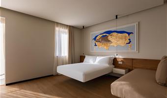 1 queen bed, non-smoking, junior suite, sofabed for one person, sitting area