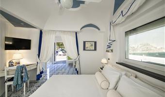 1 king bed, non-smoking, junior suite, terrace, sea view
