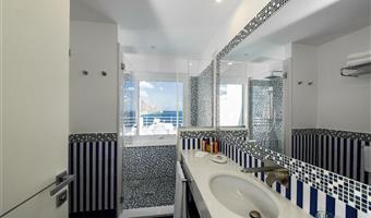 1 king bed, non-smoking, deluxe room, terrace, sea view