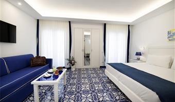 1 king bed, non-smoking, deluxe room, balcony