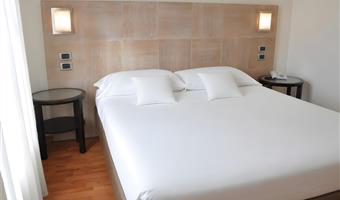 1 cama de matrimonio grande, no fumador, habitación económica