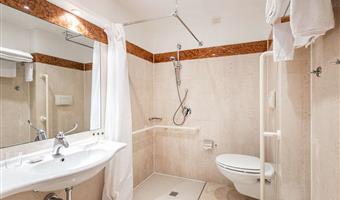 1 cama de matrimonio grande, no fumador, habitación económica, habitación acondicionada para personas discapacitadas