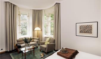 1 cama de matrimonio extragrande, suite junior, sofá-cama para una persona, balcón, vista panorámica, sala de estar
