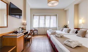 1 cama de matrimonio grande, habitación comodidad, cama extra
