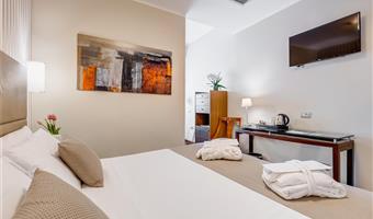 1 cama de matrimonio grande, habitación comodidad, cama extra