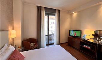 1 cama de matrimonio grande, habitación comodidad