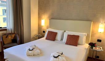 1 cama de matrimonio grande, habitación comodidad