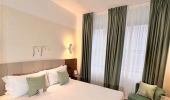 1 cama de matrimonio grande, habitación comodidad