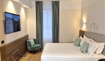 1 cama de matrimonio grande, habitación comodidad