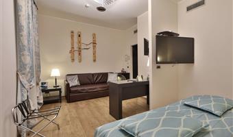 1 cama de matrimonio grande y 1 cama individual, clásica habitación triple, acceso gratuito a internet