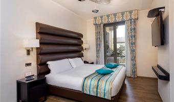 1 cama de matrimonio grande y 2 camas individuales, habitación clásica, acceso gratuito a internet