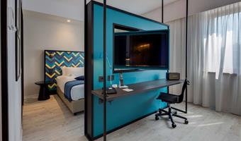 juniorsuite, 1 cama de matrimonio extragrande, no fumador, habitación ejecutiva, sofá, bata de baño y zapatillas