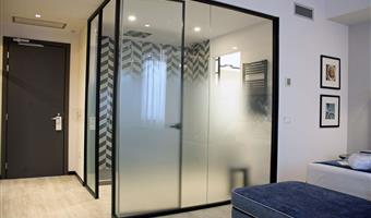 juniorsuite, 1 cama de matrimonio extragrande, no fumador, habitación ejecutiva, sofá, bata de baño y zapatillas