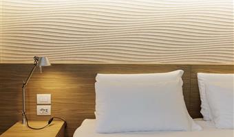 1 cama de matrimonio grande, habitación superior