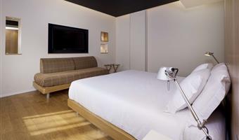 1 cama de matrimonio grande, habitación superior