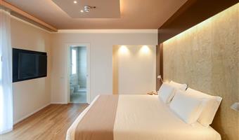 1 cama de matrimonio grande, habitación superior