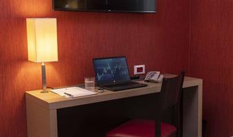 1 cama de matrimonio extragrande, no fumador, habitación familiar, camas literas, wi-fi gratuito, caja fuerte para el pc, hervidor