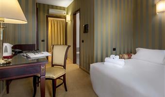 suite-1 cama de matrimonio extragrande, no fumador, habitación familiar, sofá-cama