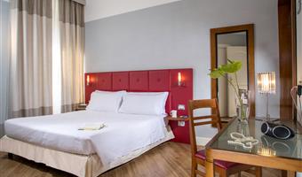 1 cama de matrimonio grande, habitación superior