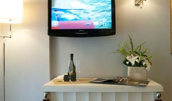 suite-1 cama de matrimonio extragrande, acceso gratuito al balneario, piscina cubierta de acceso gratuito