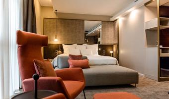1 cama de matrimonio extragrande, no fumador, suite junior, habitación de lujo, sala de estar, vestidor, minibar gratuito