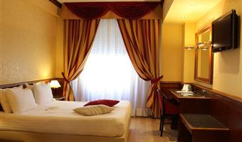 1 cama de matrimonio grande, habitación estándar, wi-fi de alta velocidad, caja fuerte, hervidor
