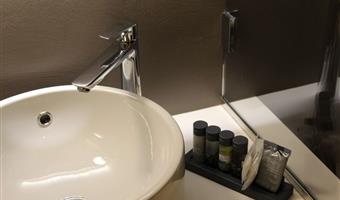 1 cama de matrimonio extragrande, habitación comodidad, sofá-cama, wi-fi de alta velocidad, caja fuerte, hervidor